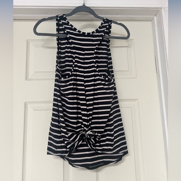 Lululemon Love Tank Pleated - Picture 2 of 2